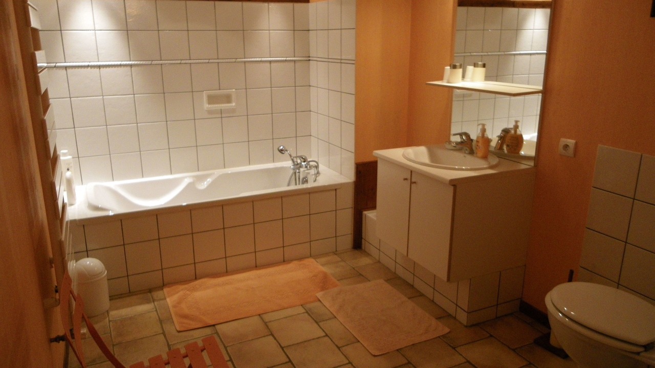 Photo of Bathroom in Prenois
