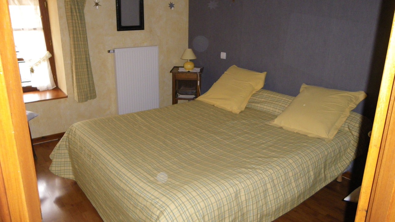 Photo of Bedroom in Prenois