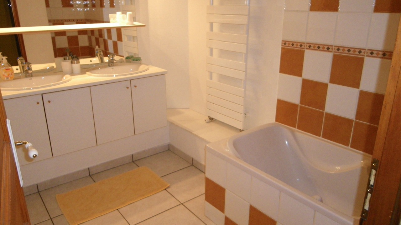 Photo of Bathroom in Prenois