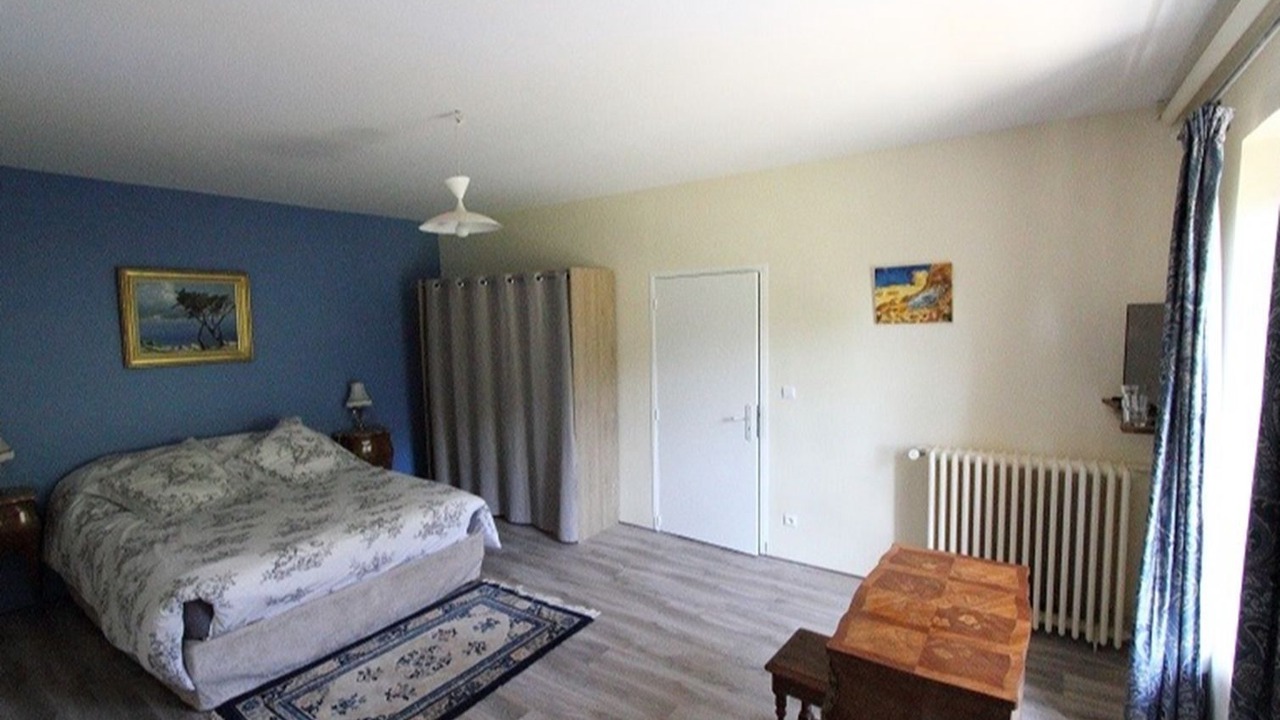 Photo of Bedroom in Ambillou