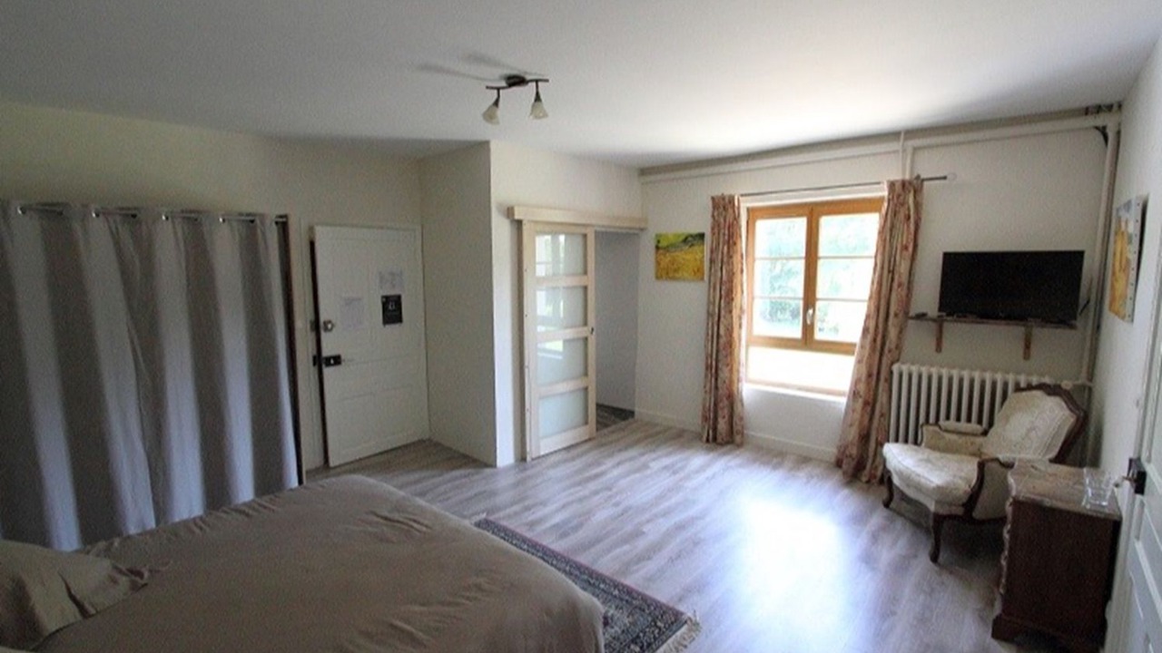 Photo of Bedroom in Ambillou