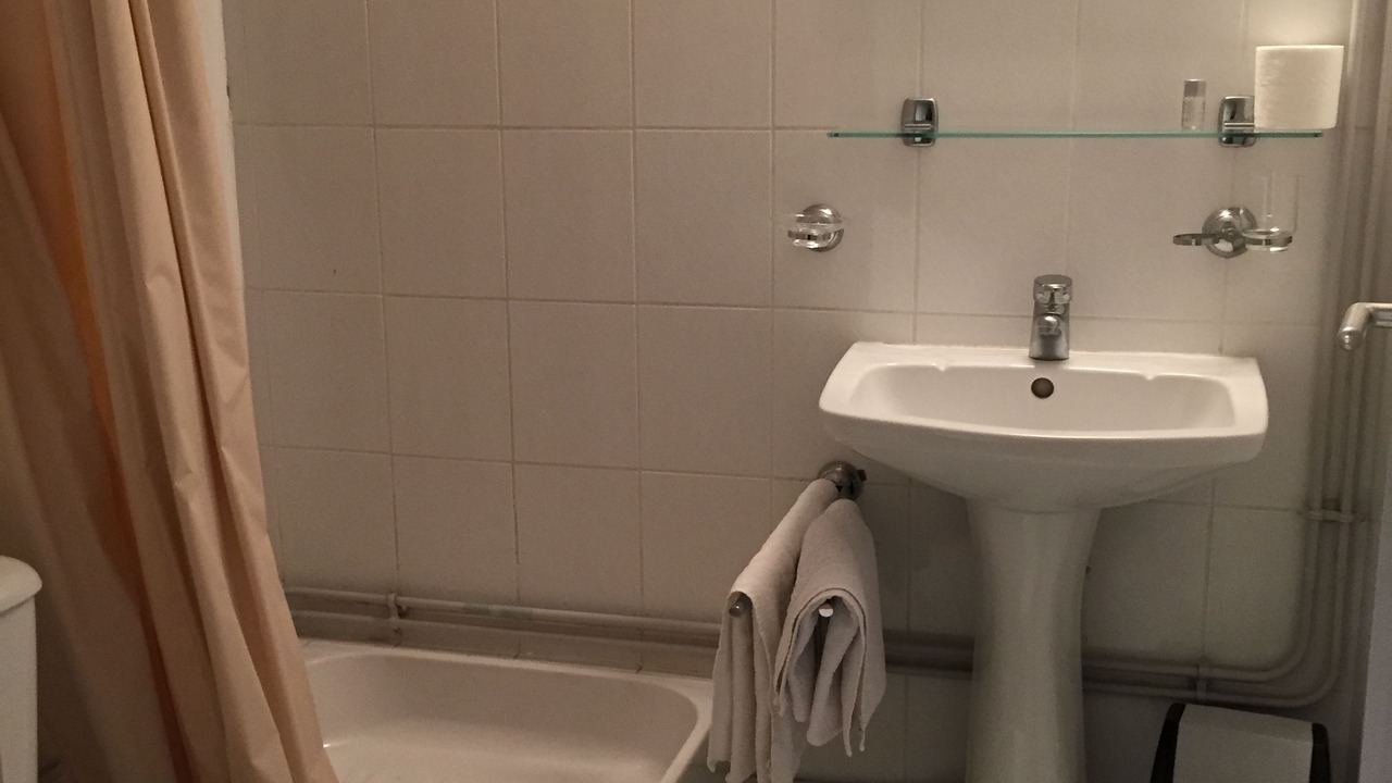 Photo of Bathroom in Avrigny