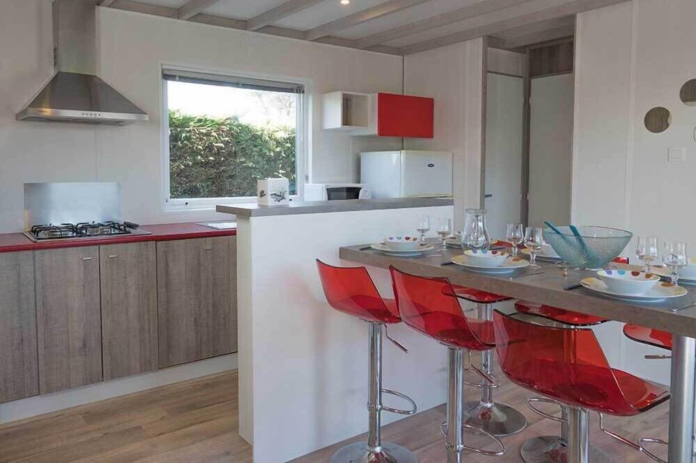 Photo of Kitchen in Saint-Clement-des-Baleines