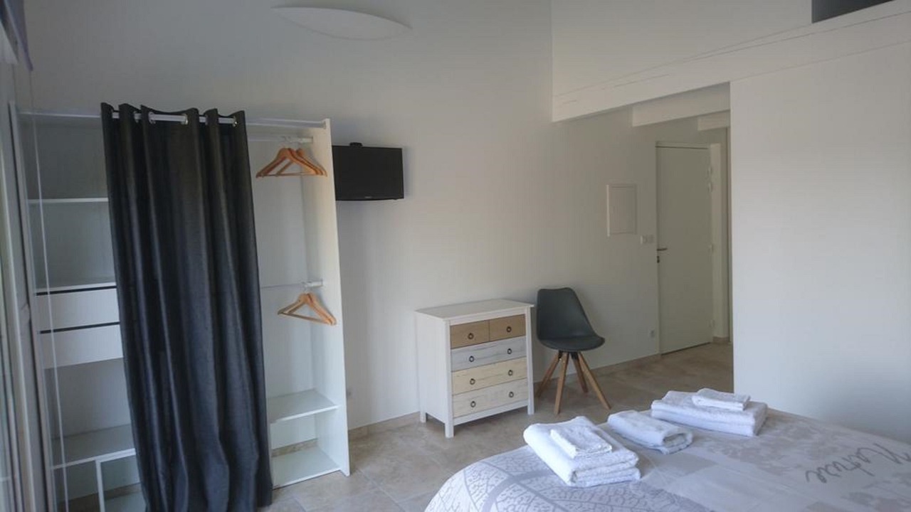 Photo of Bedroom in Montagnac-Montpezat