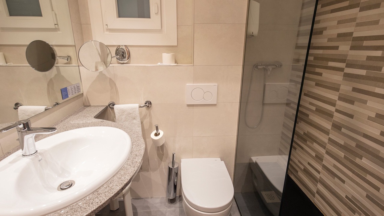 Photo of Bathroom in Encamp