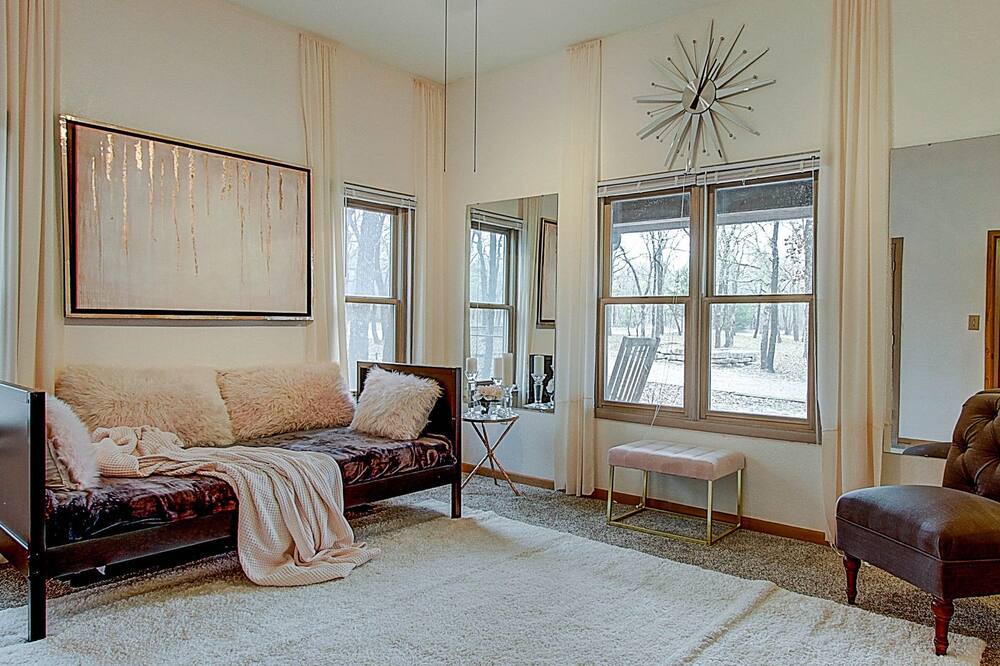 Photo of Livingroom in Chico