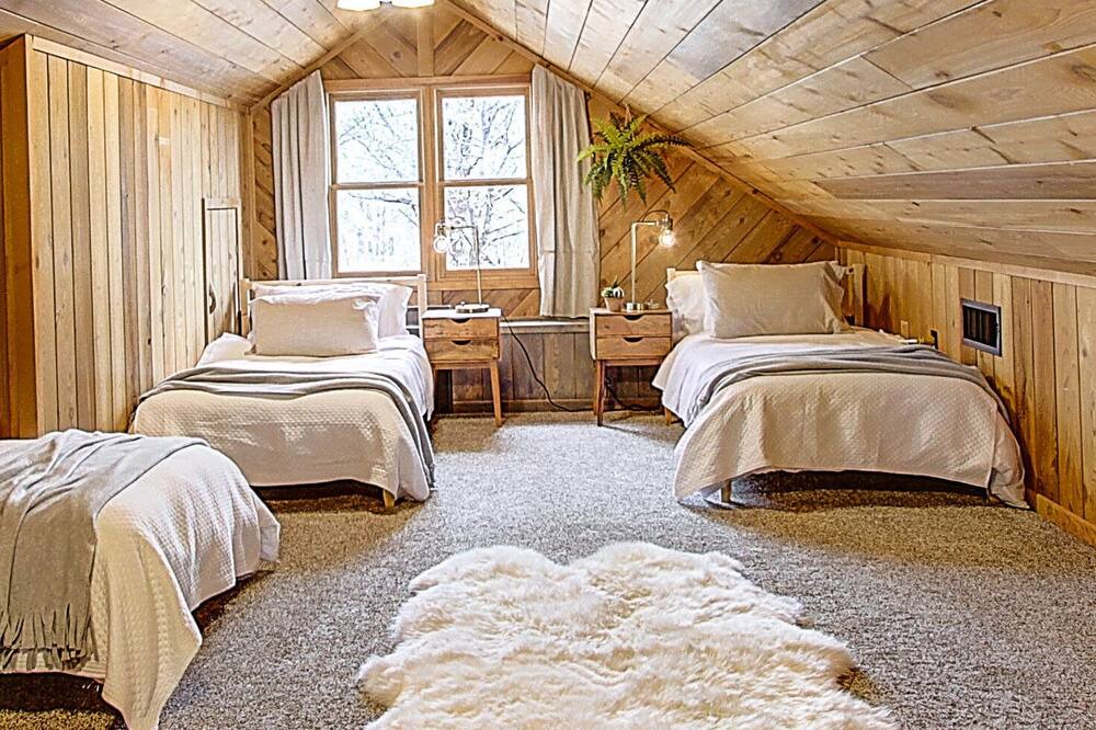 Photo of Bedroom in Chico