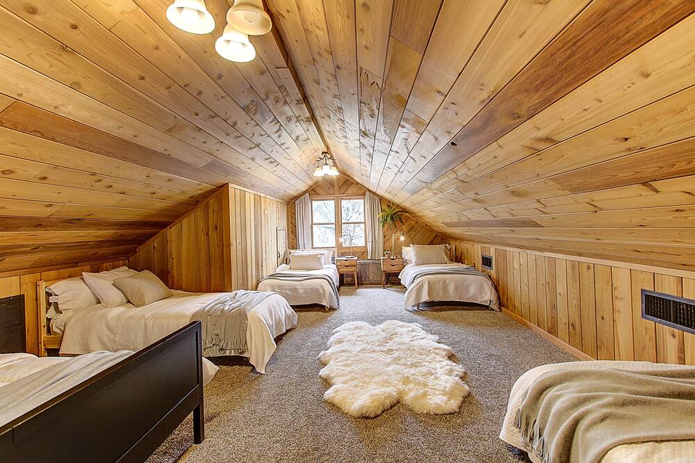 Photo of Bedroom in Chico
