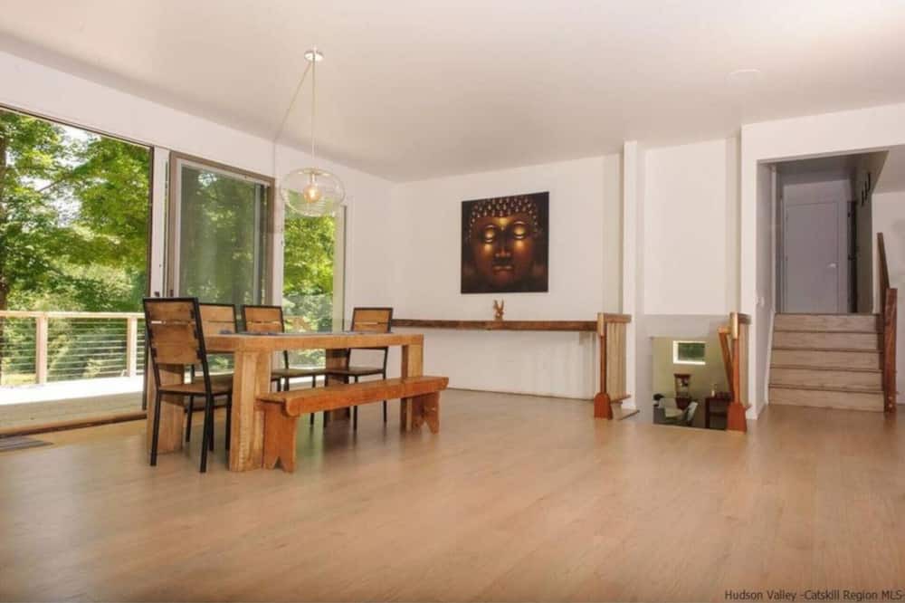 Photo of Livingroom in Gardiner