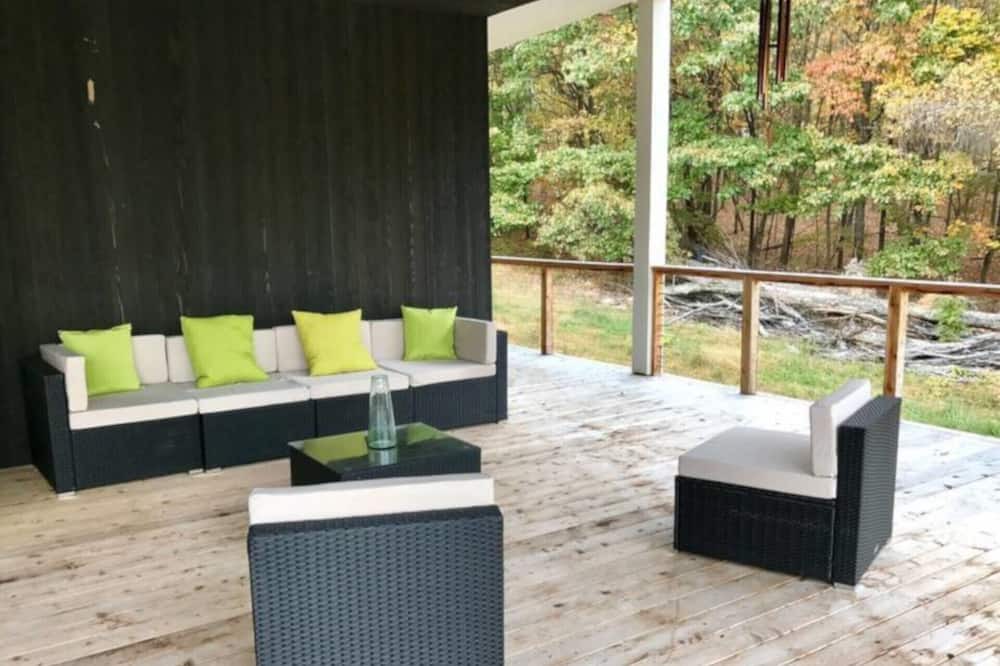 Photo of Patio Balcony in Gardiner
