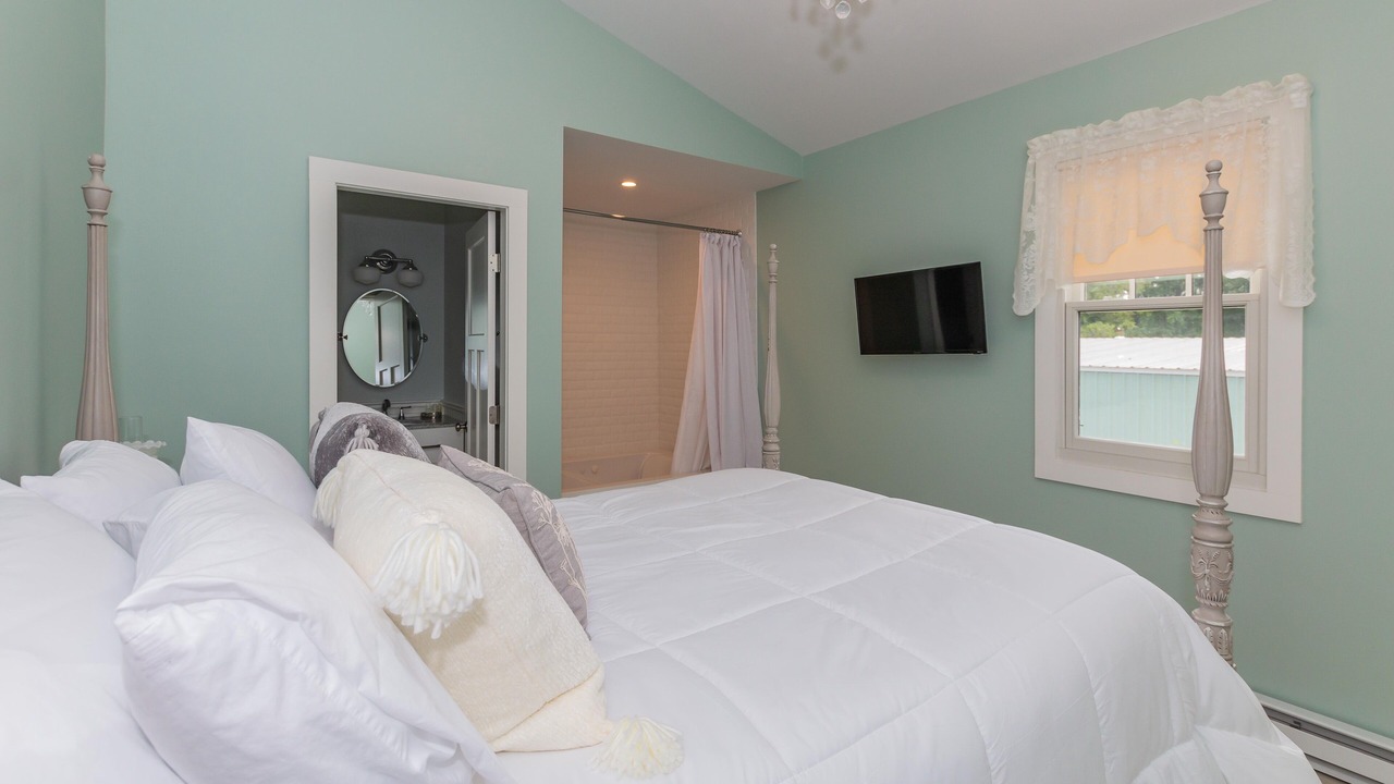 Photo of Bedroom in Broadalbin