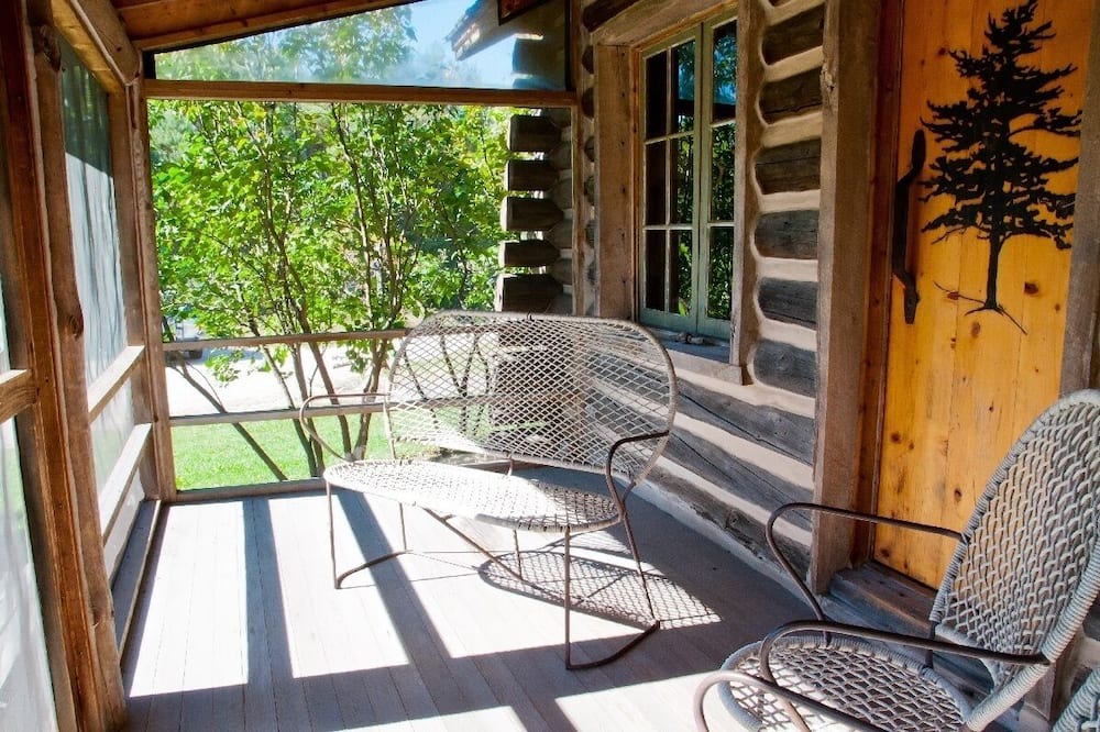 Photo of Patio Balcony in Harbor Springs