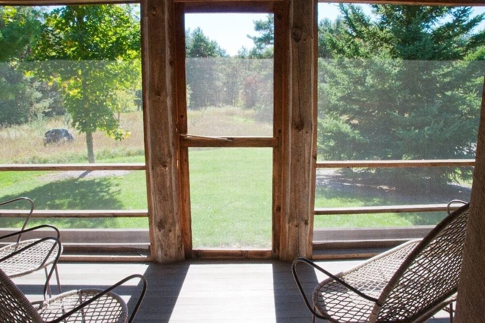 Photo of Patio Balcony in Harbor Springs