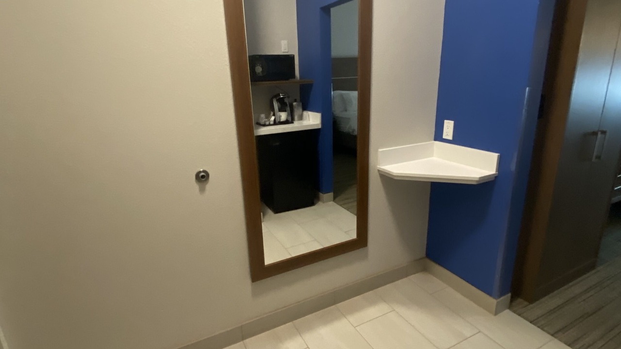 Photo of Bedroom in Junction