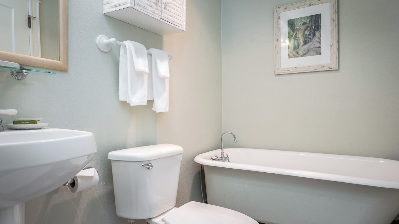 Photo of Bathroom in Condon