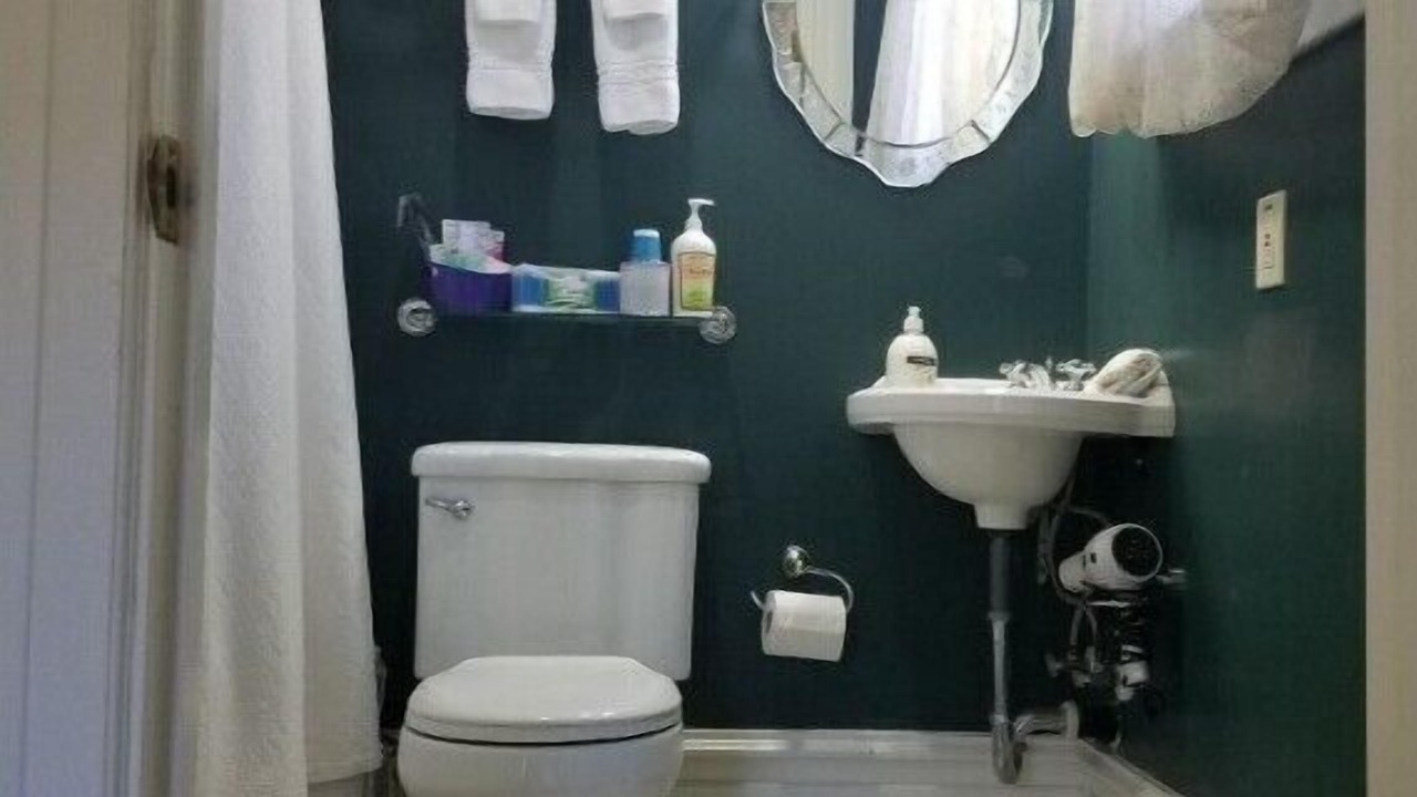 Photo of Bathroom in Winters