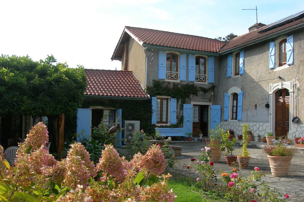 Photo of Outdoor in Mielan