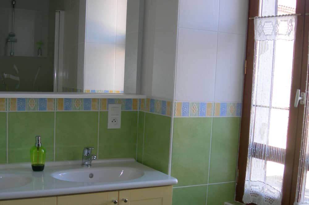 Photo of Bathroom in Mielan