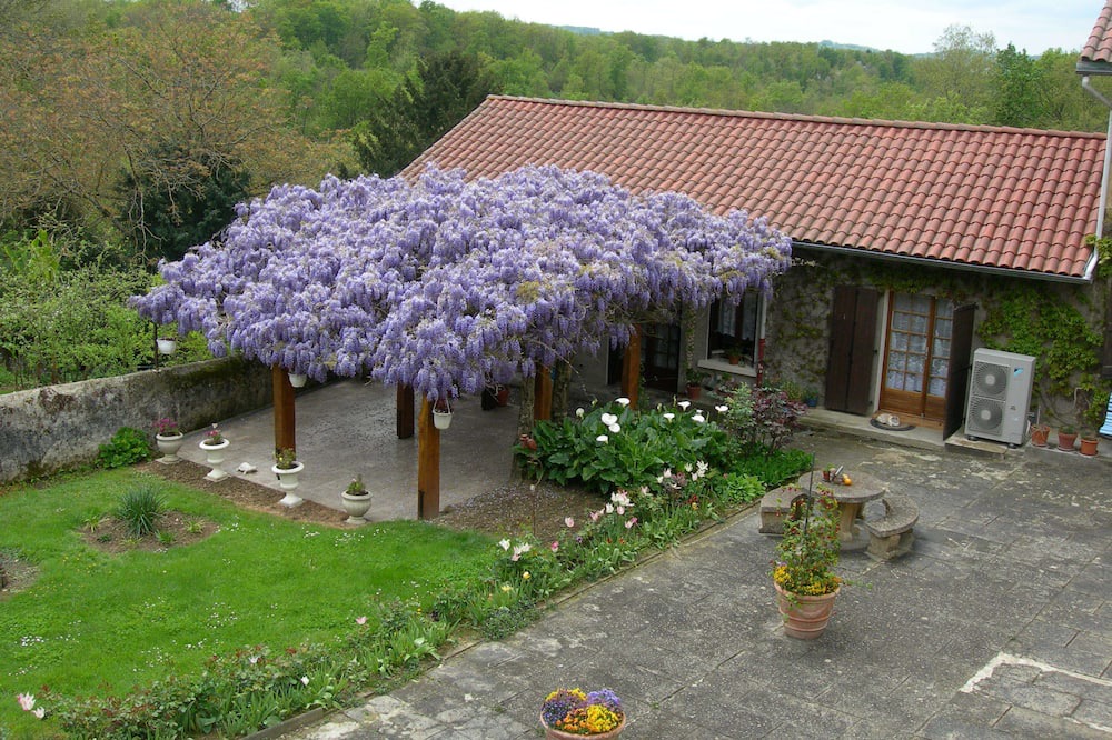 Photo of Outdoor in Mielan