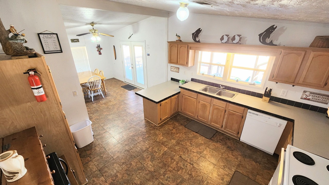 Photo of Kitchen in Buchanan Dam