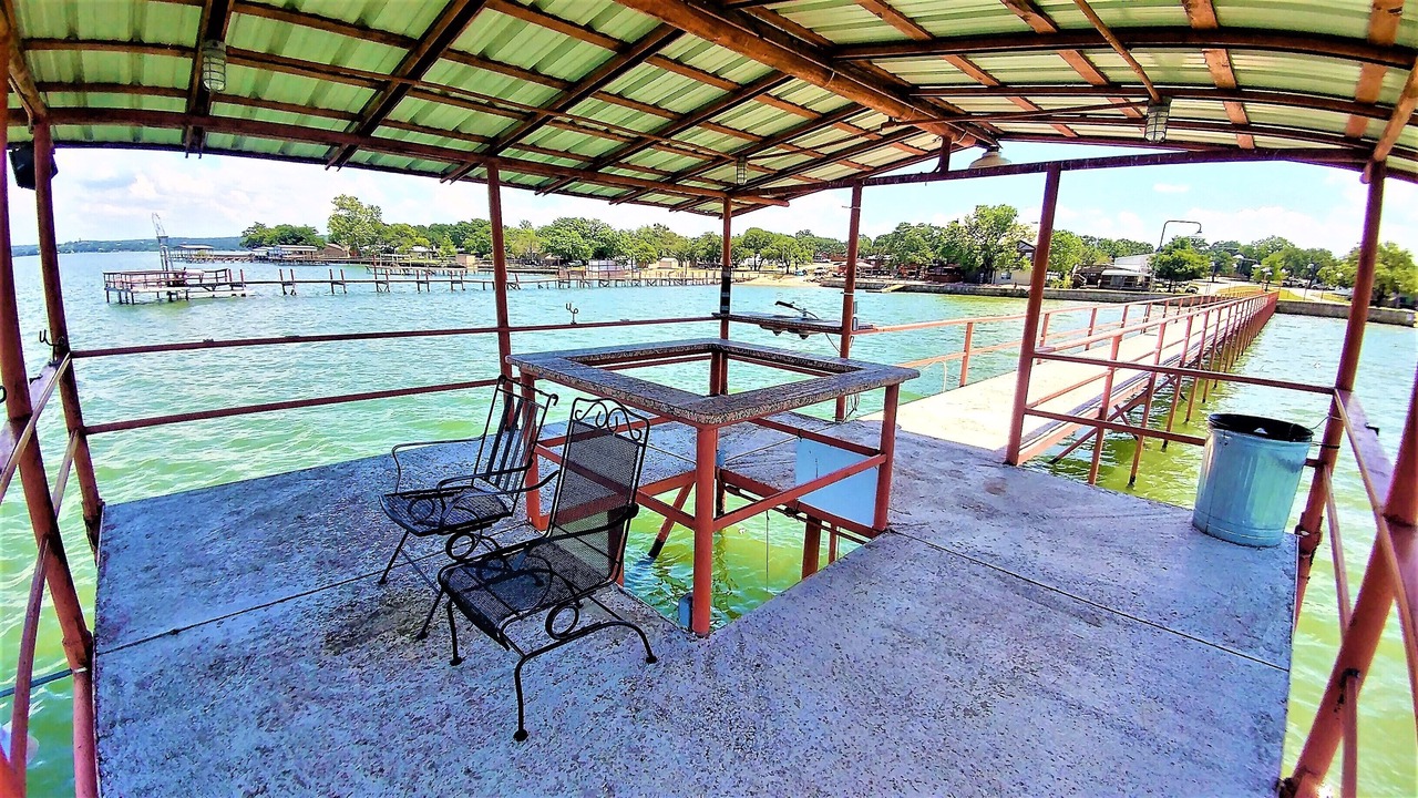 Photo of Outdoor in Buchanan Dam