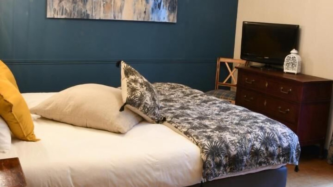 Photo of Others in Avallon