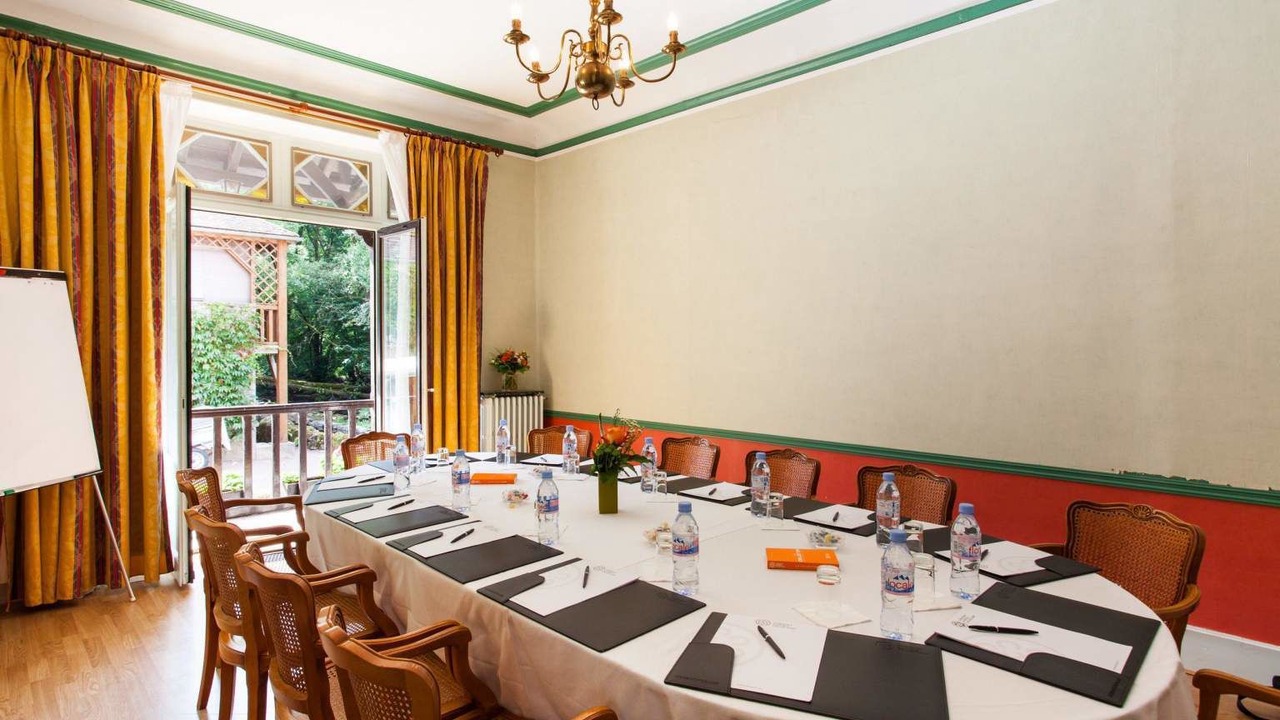 Photo of Others in Avallon