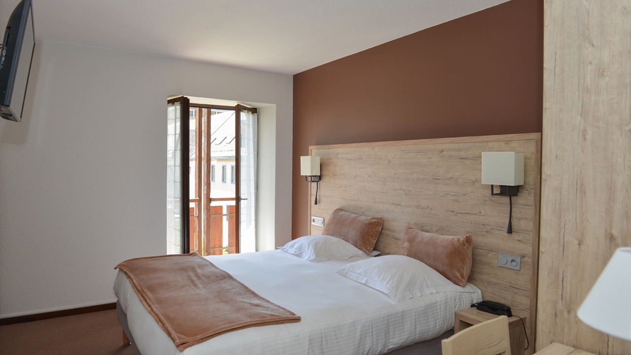 Photo of Bedroom in Saint-Jean-de-Maurienne