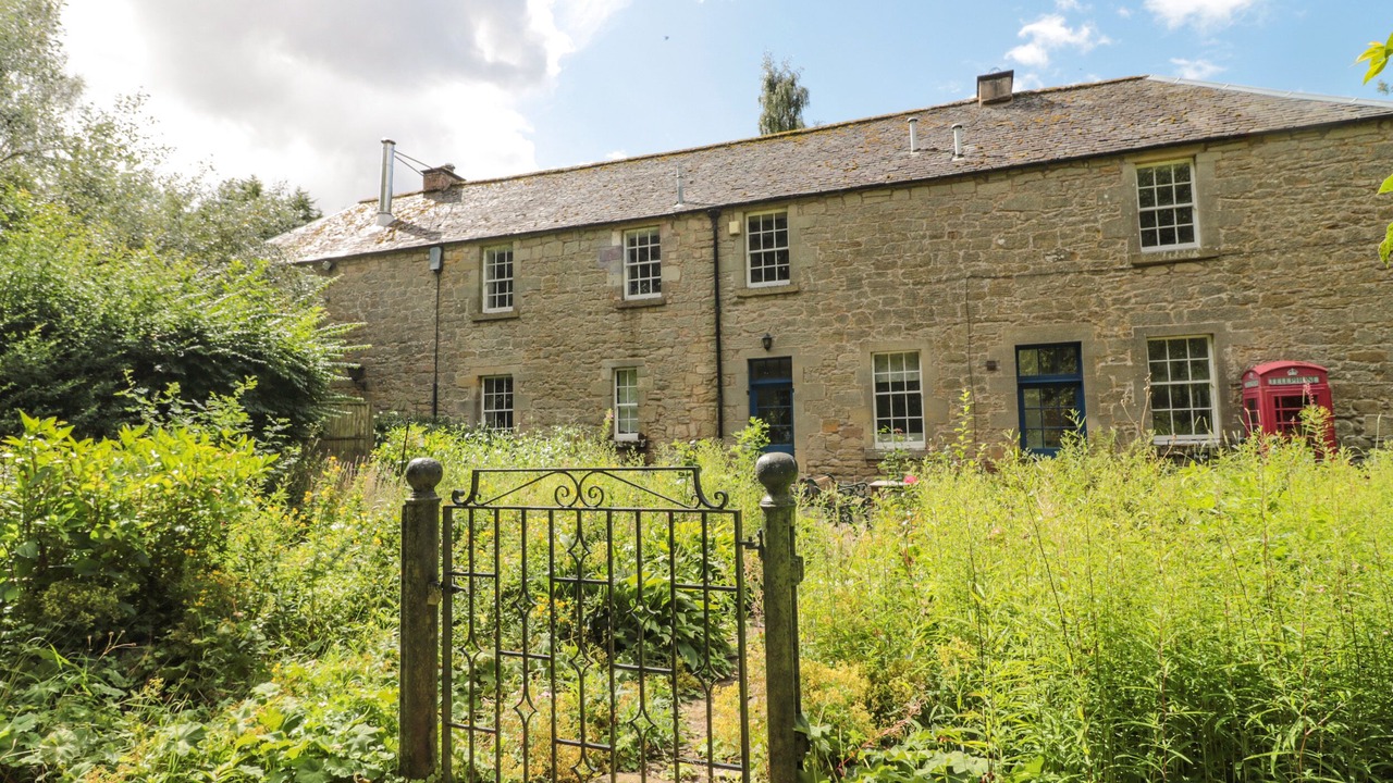 Photo of Others in Duns