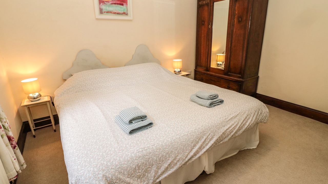 Photo of Others in Duns