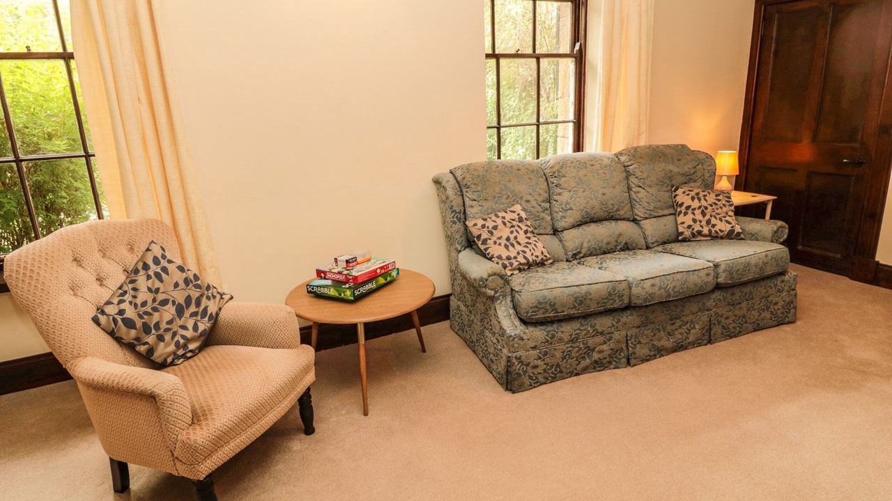 Photo of Others in Duns