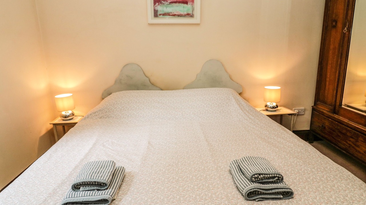 Photo of Others in Duns