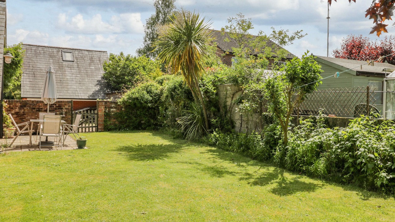 Photo of Others in Sturminster Marshall