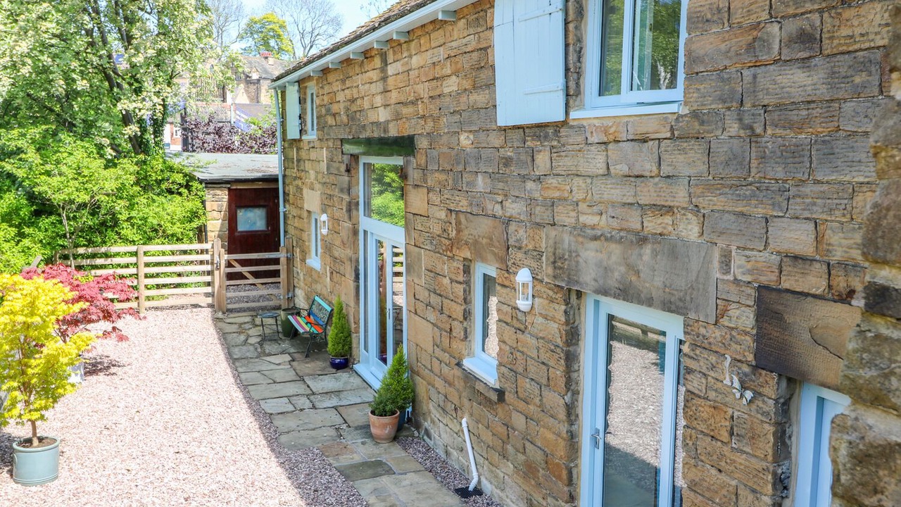 Photo of Buildings in Dronfield