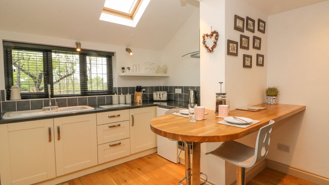 Photo of Others in Cowbeech