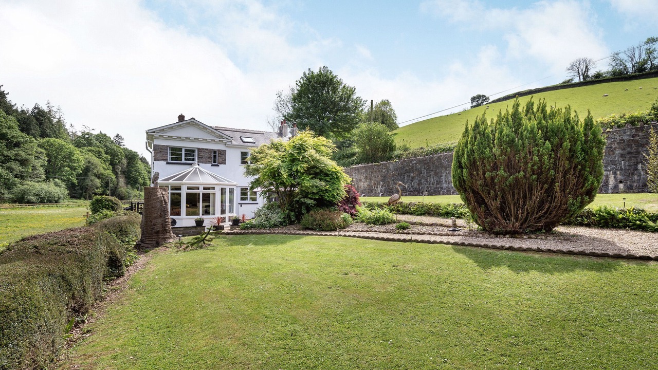 Photo of Others in Muddiford