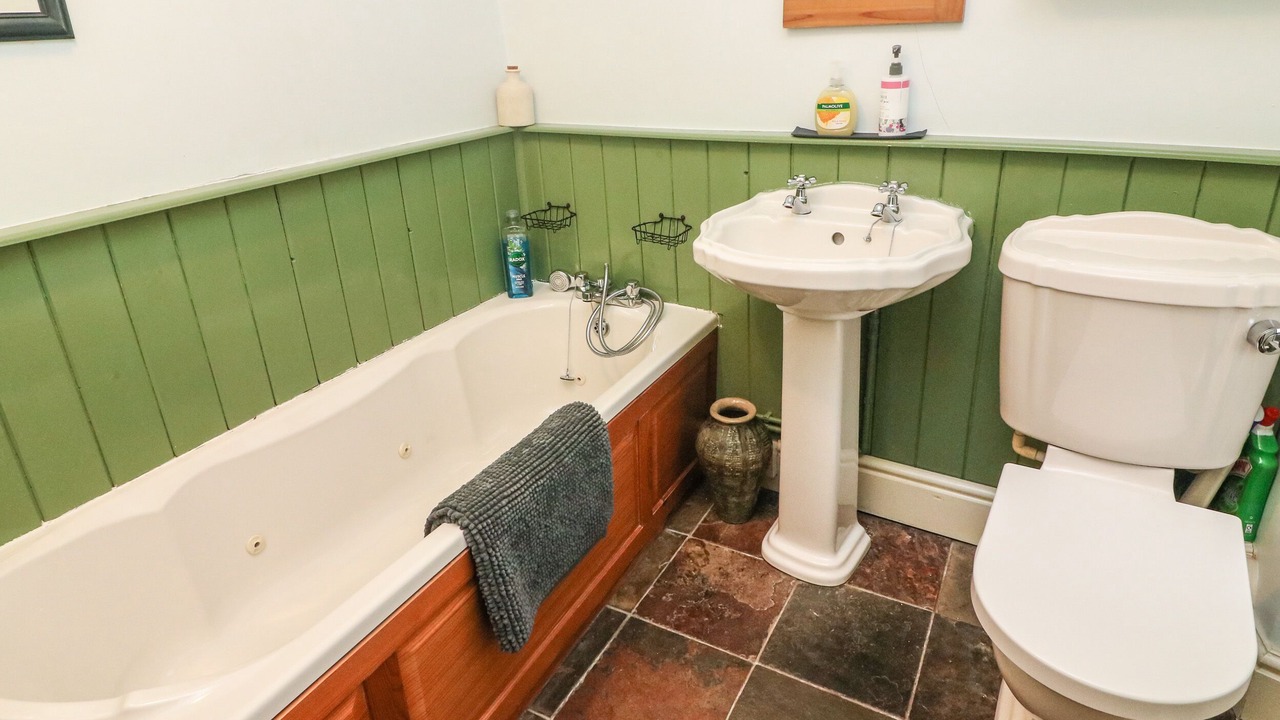Photo of Bathroom in Ingleton