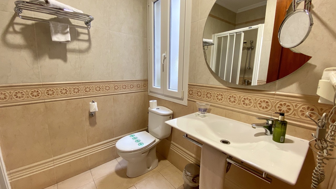 Photo of Bathroom in Cervera
