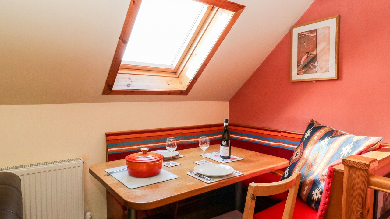 Photo of Others in Weem