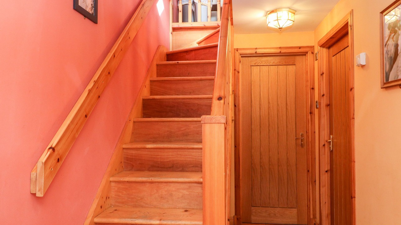 Photo of Others in Weem