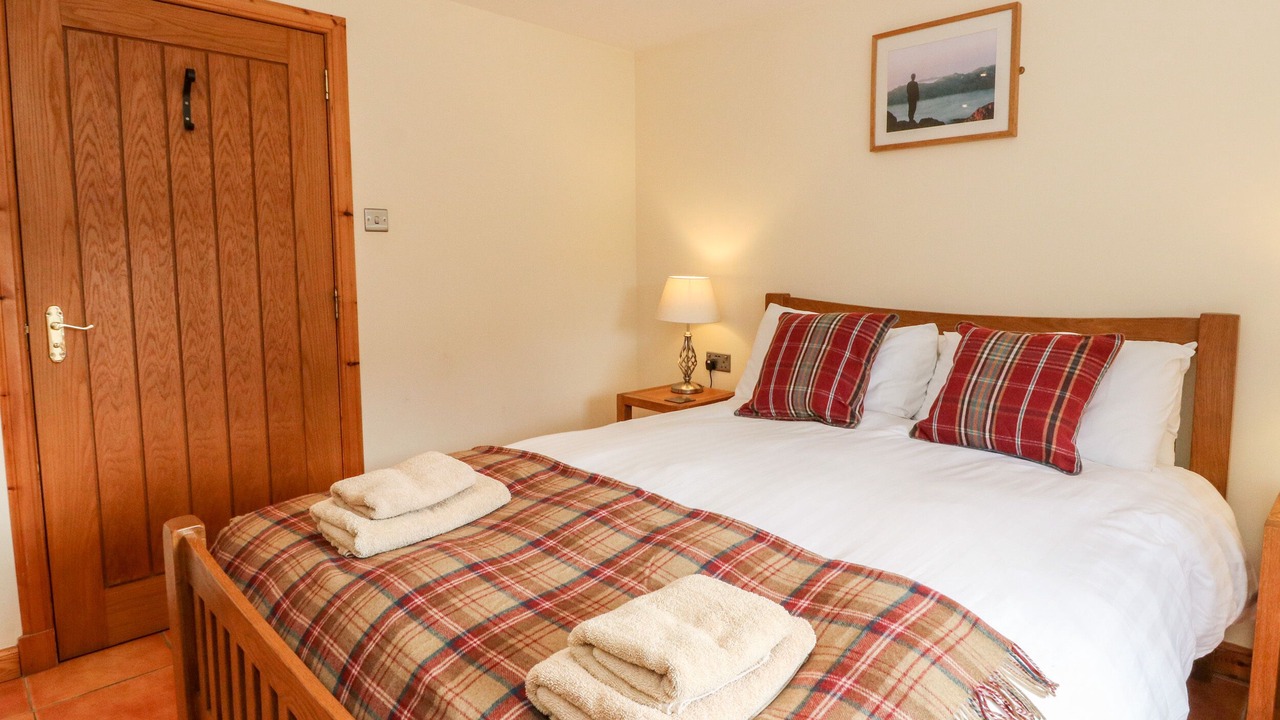 Photo of Others in Weem