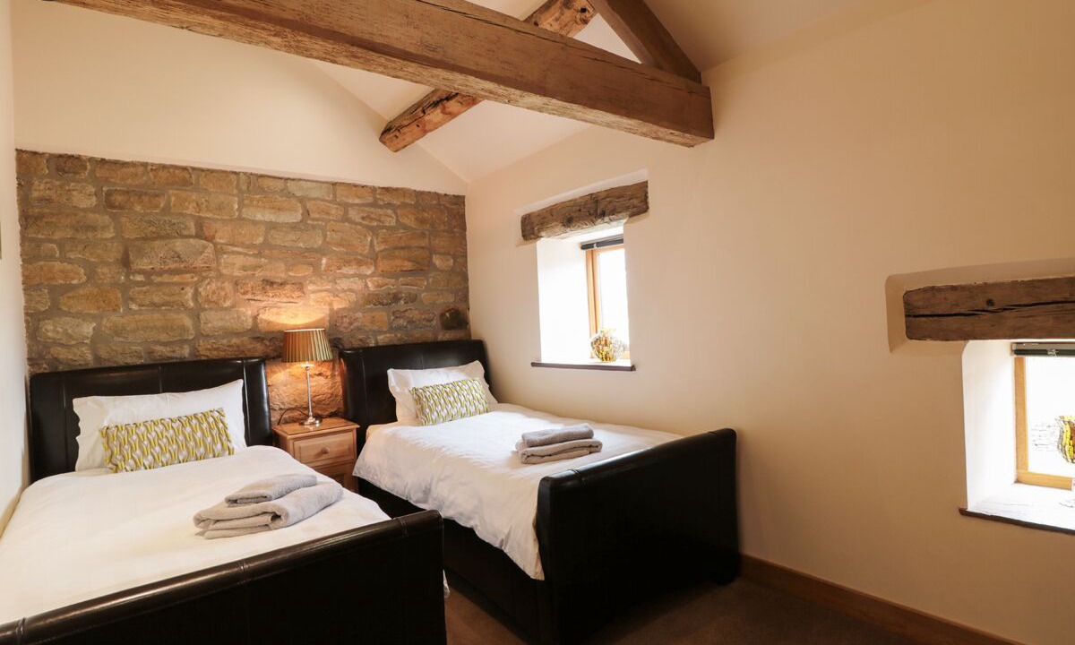 Photo of Others in Midhopestones