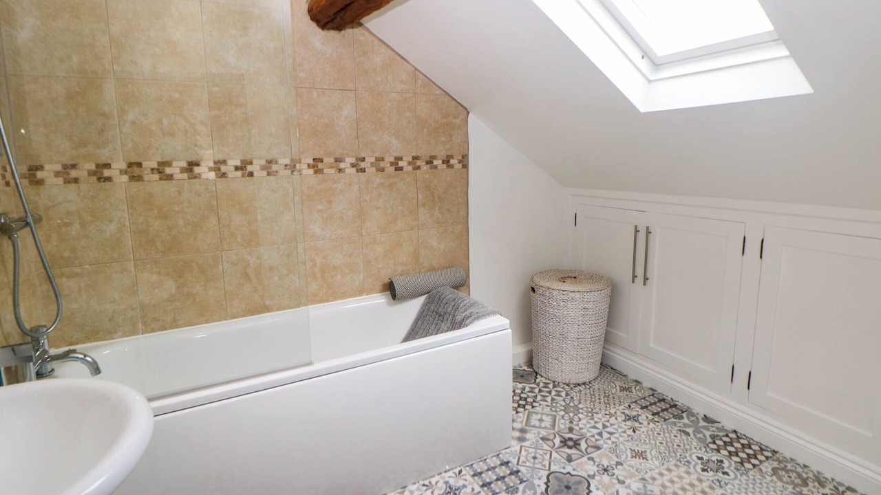 Photo of Bathroom in Longnor