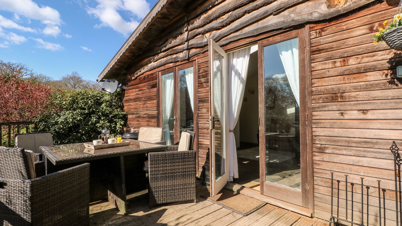 Photo of Patio Balcony in Haslemere