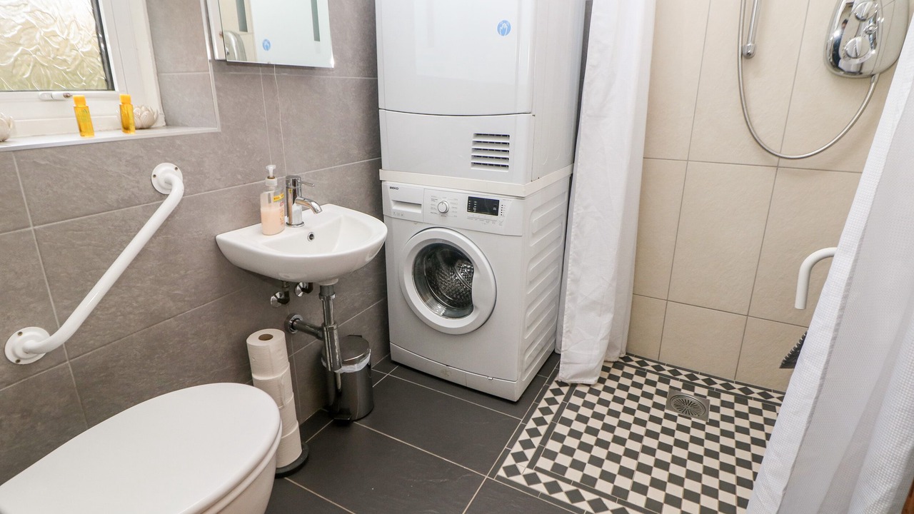 Photo of Others in Oakamoor