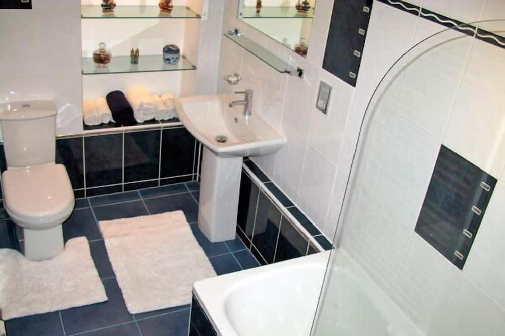 Photo of Bathroom in Chirnside