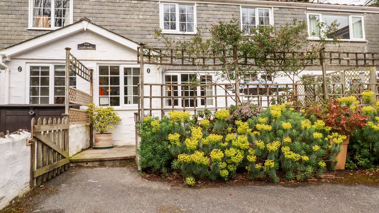 Photo of Buildings in Gorran Haven