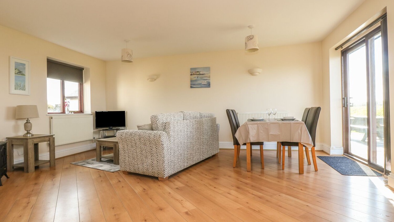 Photo of Livingroom in Longrock