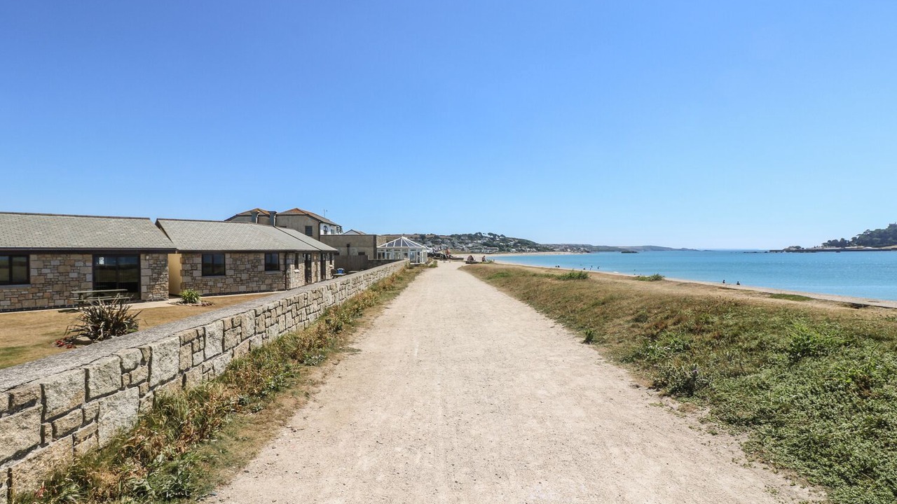 Photo of Others in Longrock