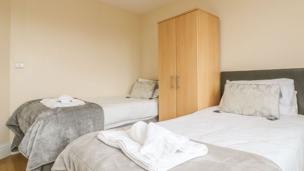 Photo of Others in Longrock